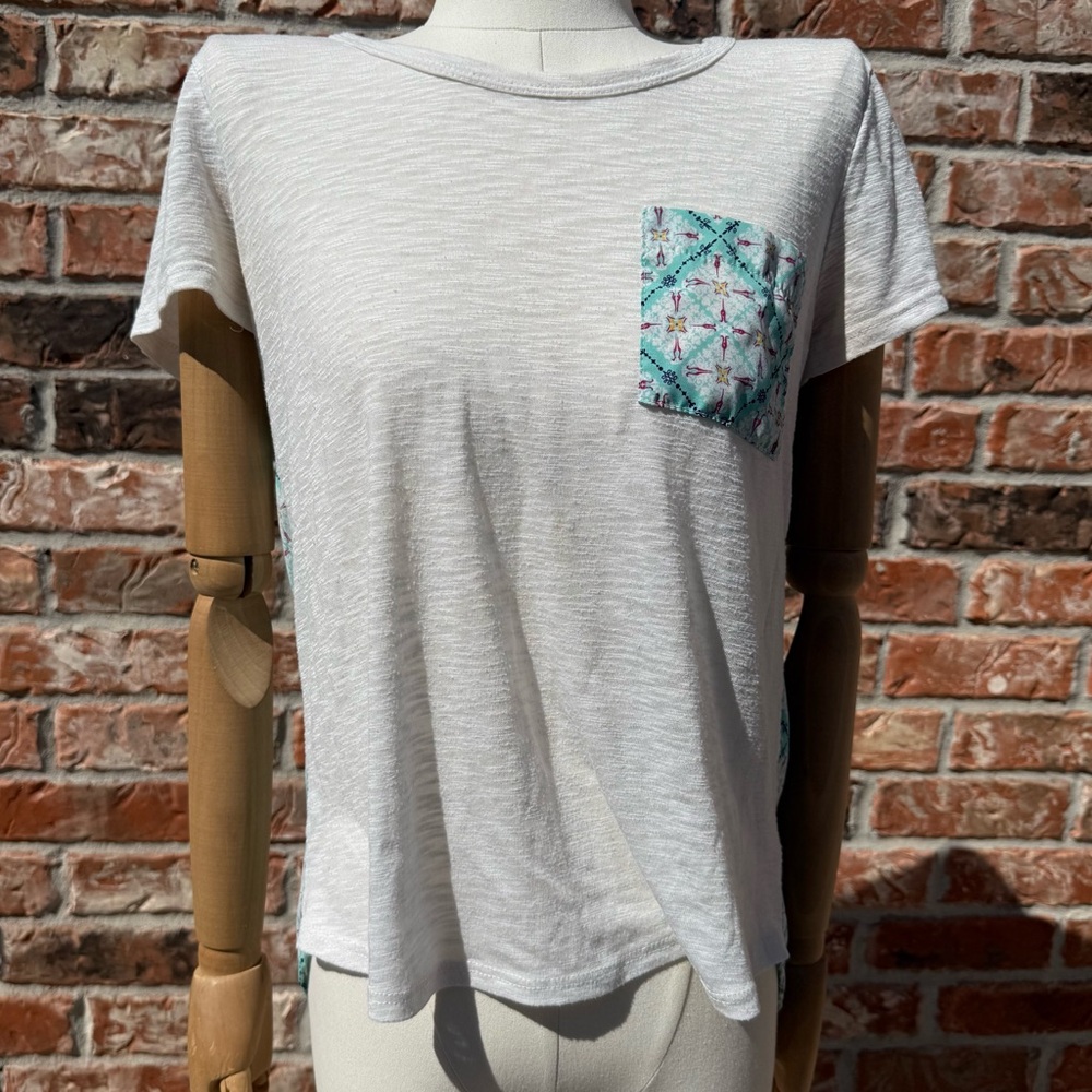 Freshwear Y2K White Tee with green breast pocket and back pattern / L / EUC